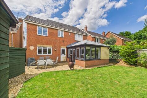 CAM04922G0-PR0034-STILL022