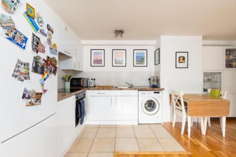 63 st peters court_dec-4.jpg