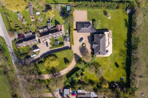 1440px_Oakwood Ma...