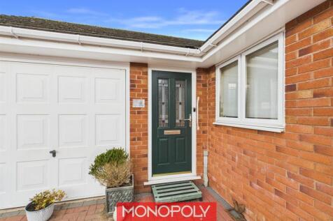 Front Garden & Driveway