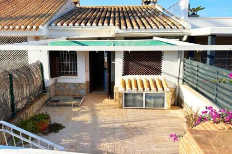 La Zenia 3 bed 3 bath beachside Townhouse