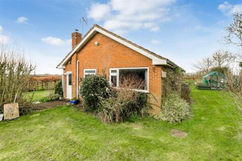 Fieldgate Farm Bungalow-001.jpg
