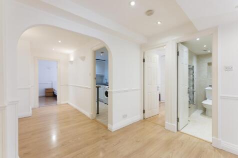 Park West Flat 15...