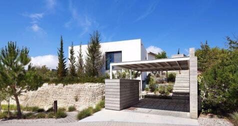 Villa - Artist...