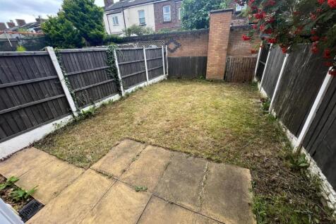 WhatsApp Image 2024-08-13 at 12.53.28 (15).jpeg