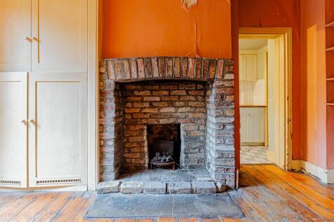 Calabria Road (18).jpg