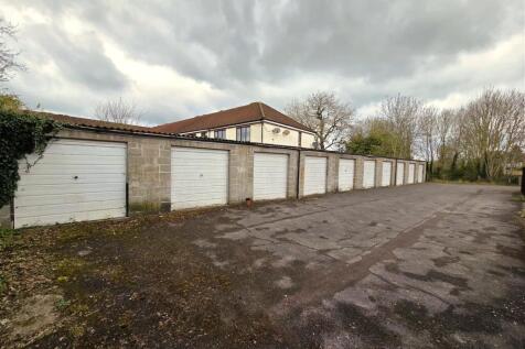 Garages at Queens Road - Main 2.jpg