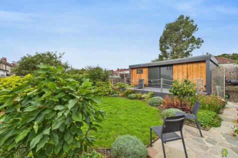 Presented by Robert at EweMove Bexleyheath and Dar