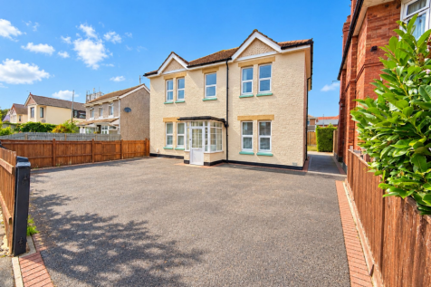 6 Bedroom Detached in BH9 1PT