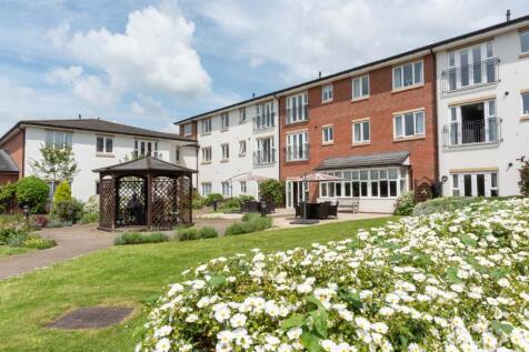 Eastbank Court/Lodge