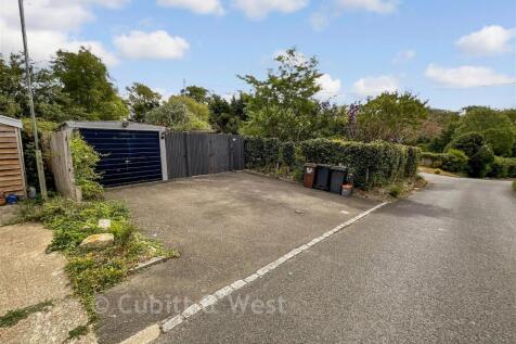 Garage/Parking