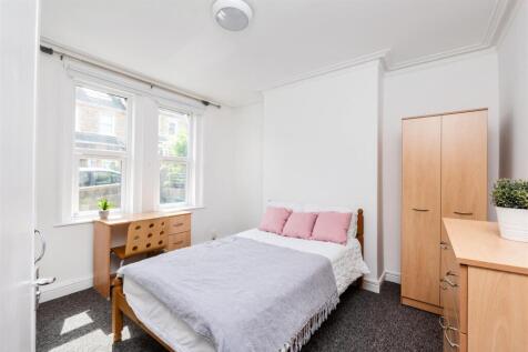 16 St Kildas Road-6.jpg