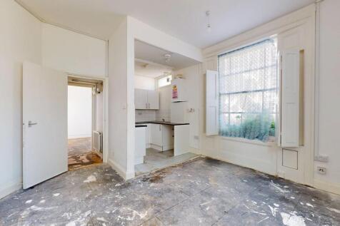 Flat B, 16 Huntingdon Street, Islington, London, N1 1BS