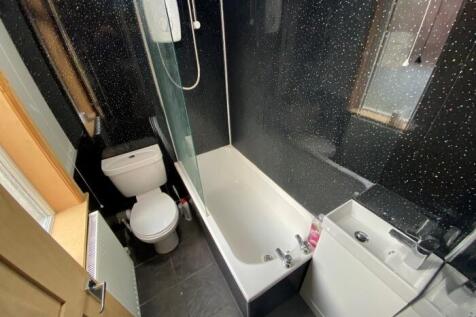 Room 6, 252 Aqueduct Street