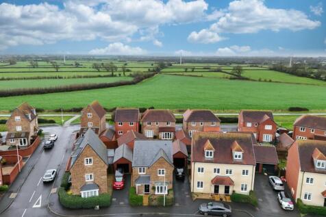 77 Moorhen Road Yatton BS49 4FU drone1.jpeg