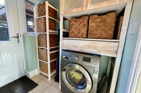 kitchen/utility