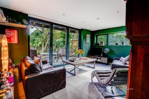 Wyndham Road, Pontcanna, HernCrabtree (28).jpg