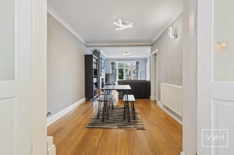 56 Malton Rd, Scawsb