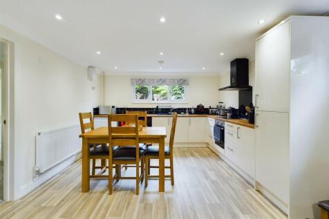 CAM01689G0-PR0410...