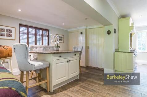 Sycamore Avenue Crosby L23