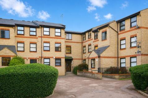 A well-presented one-bedroom apartment located on the top floor of this modern purpose-built development, ideally situated close to Hackney Wick and the popular amenities of Homerton and Chatsworth Ro