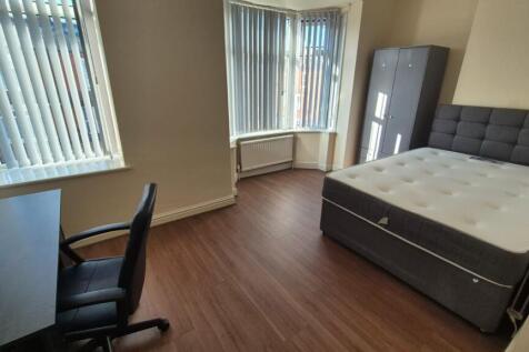 4 Bedroom House | Great Western Street | M14 4DR