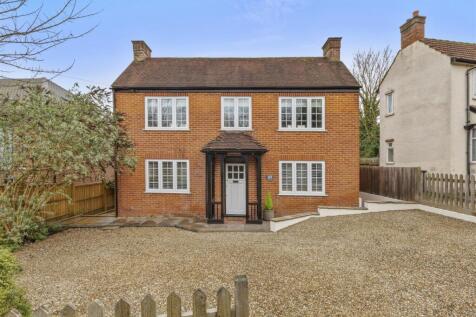 69 Chapel Lane, HP12 4BS-14.jpg