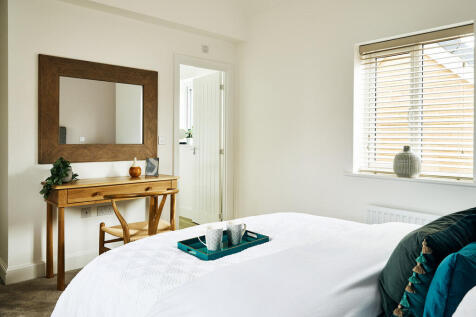 Bovis St Congars Pl Maple120387_Development_Hero_1280x853