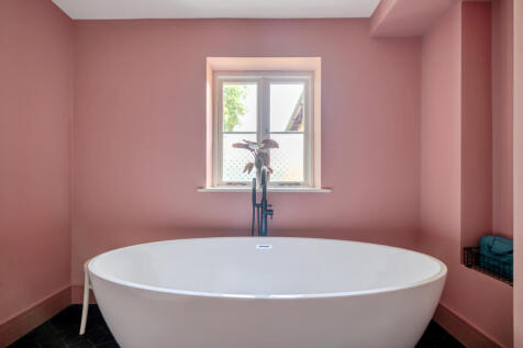 1346586-8-68b8798...