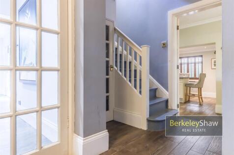 Sycamore Avenue Crosby L23