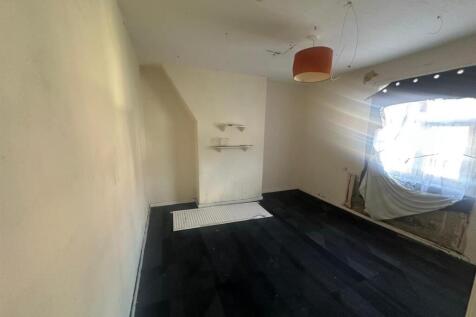 WhatsApp Image 2025-11-17 at 16.16.40 (2).jpeg