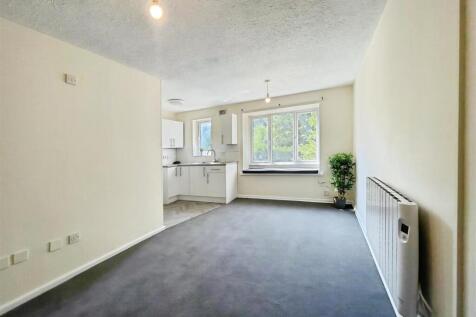 Living Area / Bedroom
