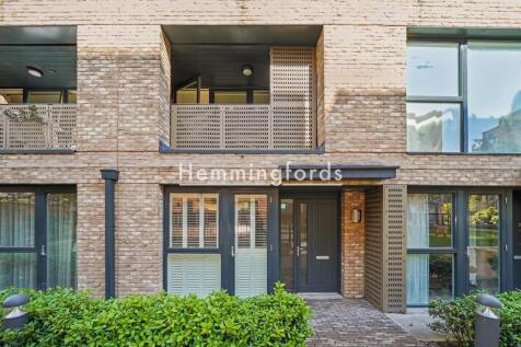 Franck House EC1V-10.jpg