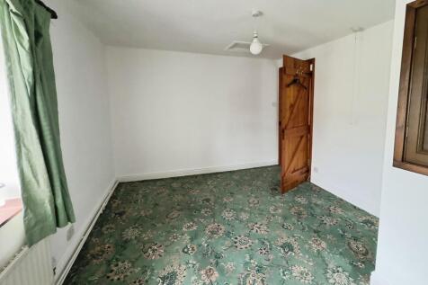 GLASFRYN8 T202510271936.jpg