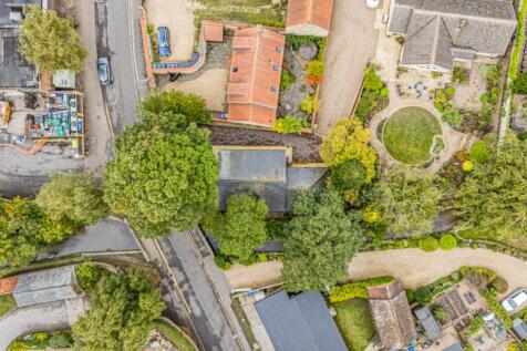 1347880-3-68b8545970f56