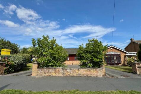 34-36 Elveley Drive i.jpg