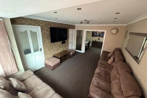 3 bed, 1 bath Terraced in Birmingham - Photo 4