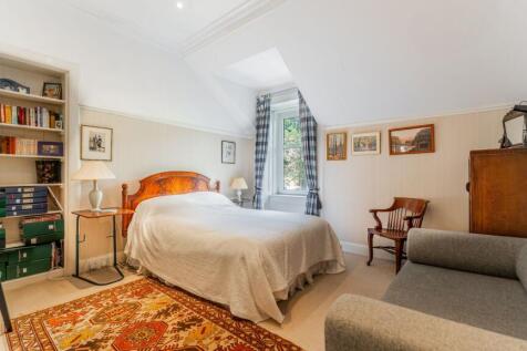 5 bed, 3 bath Detached in Glasgow - Photo 41