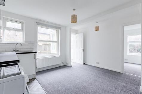 Open Plan Kitchen/Reception