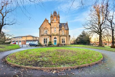 AVAILABLE TO LET NOW - The property comprises a bright and spacious living room, a fitted kitchen, a generous double bedroom and a modern bathroom. Externally, the apartment benefits from well-maintai
