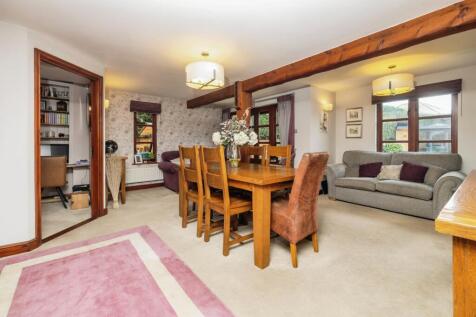 Dining/Family Room