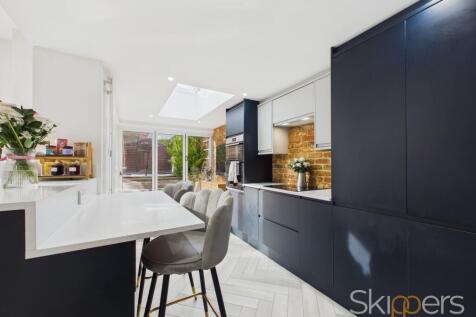 Kitchen / Family Room