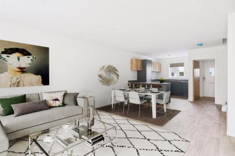 kitchen/living area