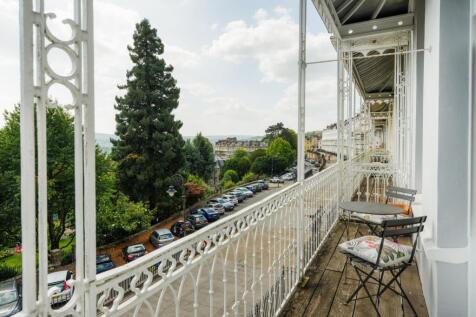6 bed, 5 bath Terraced in Bristol - Photo 10