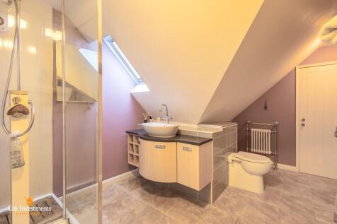 Bedroom One En Suite