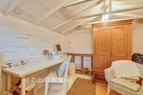 Workshop/Outbuildings