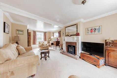 Living Room (1)