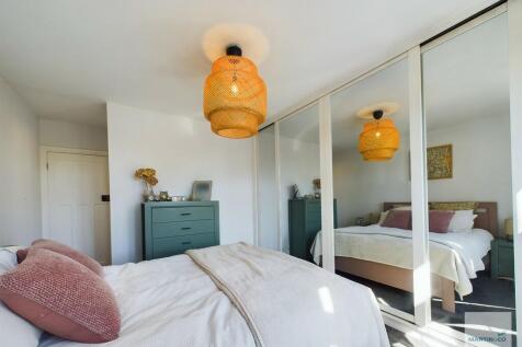 CAM03394G0-PR0174...