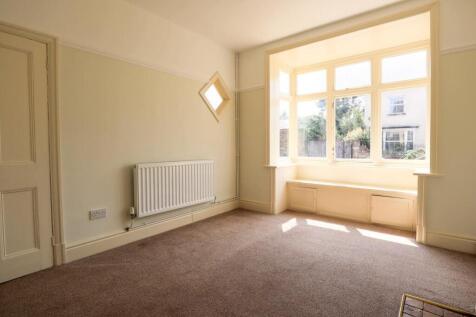 Sitting room (2).jpg