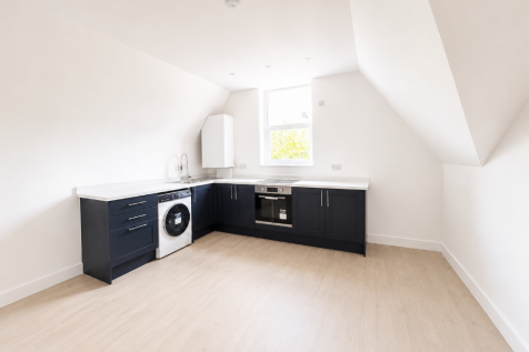 Gas & electric included for your first month! Stunning newly refurbished 1-bed apartments at Judges Drive, Liverpool L6. Enjoy modern interiors, park views, excellent transport links, and a prime loca